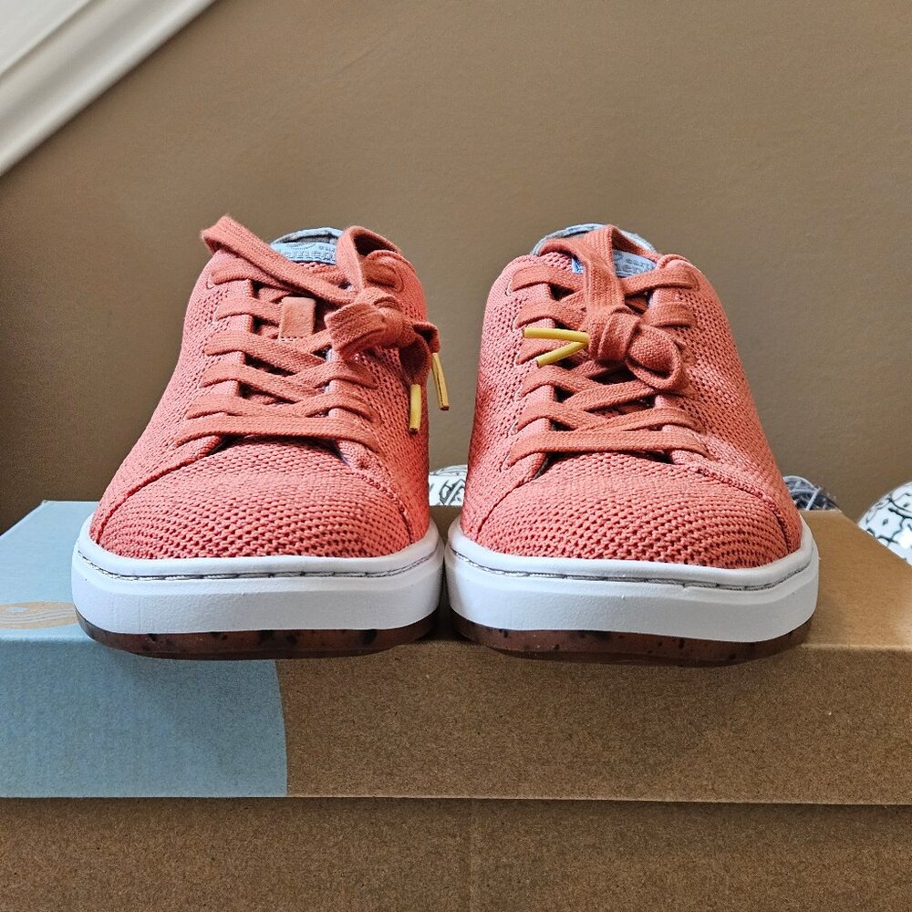 NIB Earth Elements Men's Anton Casual Knit Sneaker, Ginger Red/Coral - Picture 4 of 16